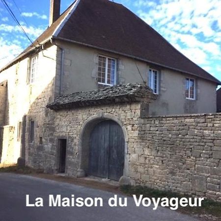 La Maison Du Voyageur 1546 Passavant Екстериор снимка